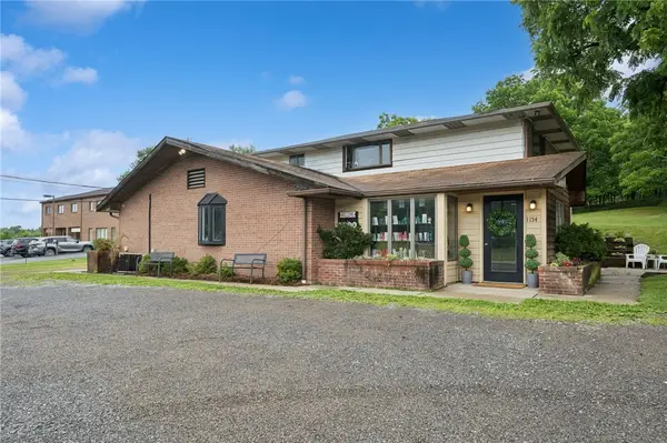1154 Pittsburgh Rd, Valencia, PA 16059