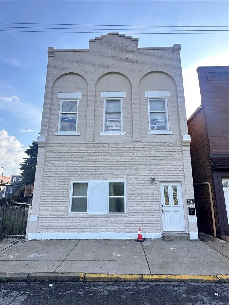 340 Park Rd, Ambridge, PA 15003 - #1
