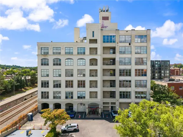 5850 Centre Ave #602, Pittsburgh, PA 15206