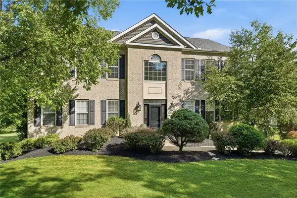 105 Hidden Oak Drive, Mars, PA 16046