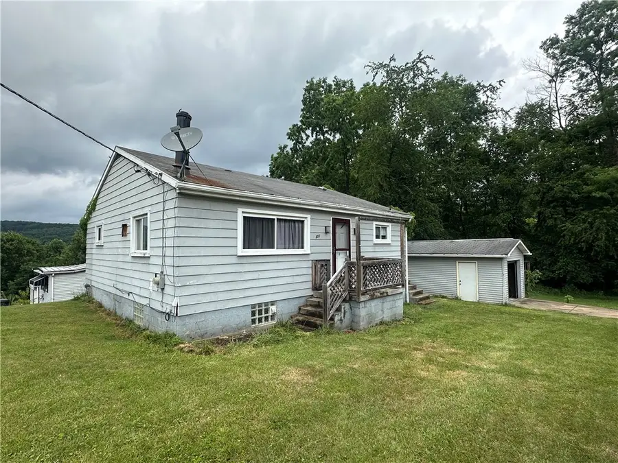 301 Armstrong Avenue, Avonmore, PA 15618 - #3