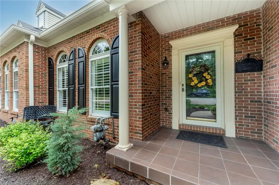 3016 Shoreline Ln, Mount Pleasant, PA 15057 - #2