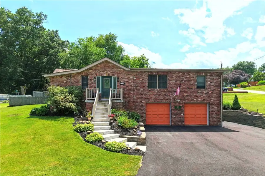 813 E Smithfield St, Greenock, PA 15047 - #2