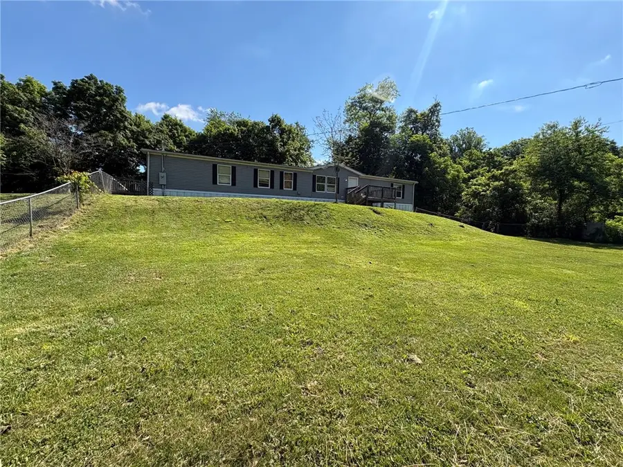 1476 S Eighty Eight Rd, Greensboro, PA 15338 - #3