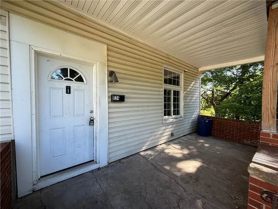 524 W Burgess St, Pittsburgh, PA 15214 - #3