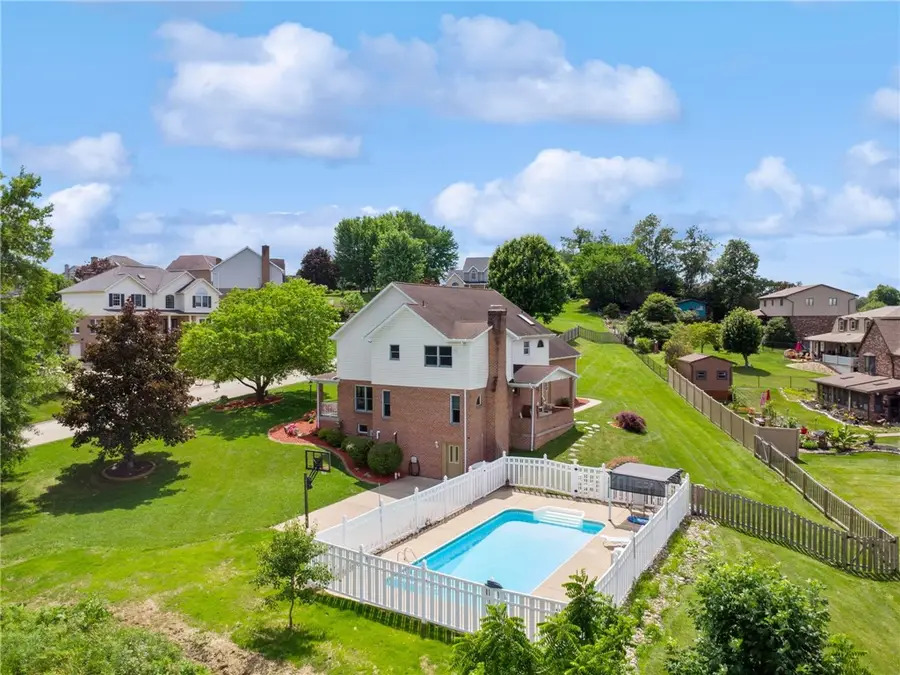 9331 Pembroke Cir, North Huntingdon, PA 15642 - #3