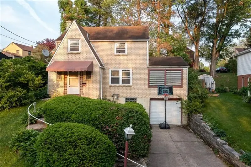 5208 White Oak Dr, Verona, PA 15147 - #1