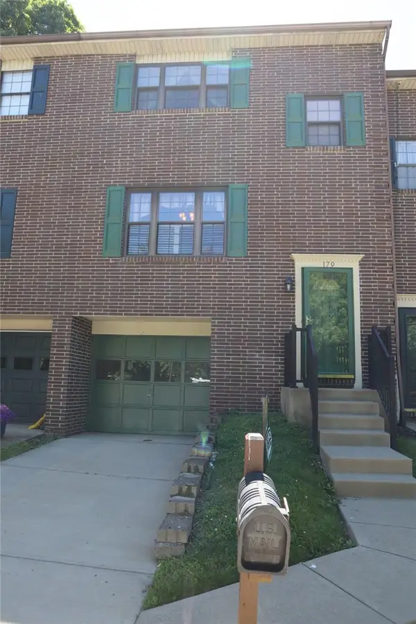 179 London Towne Dr, Pittsburgh, PA 15226
