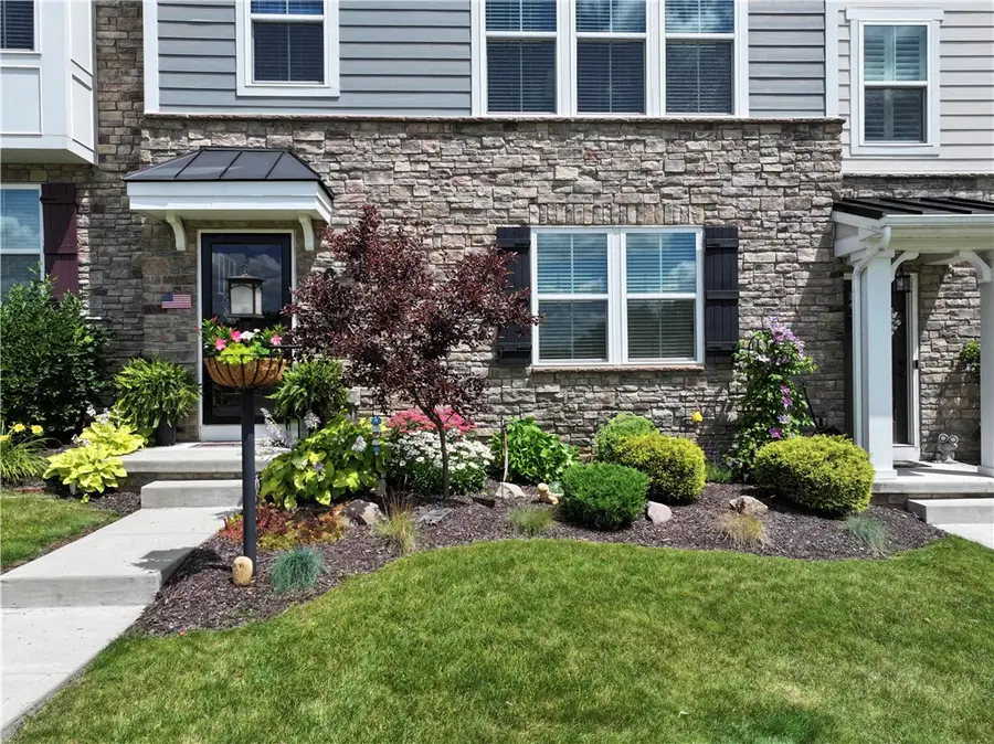 1018 Adair Ave, Valencia, PA 16059 - #2