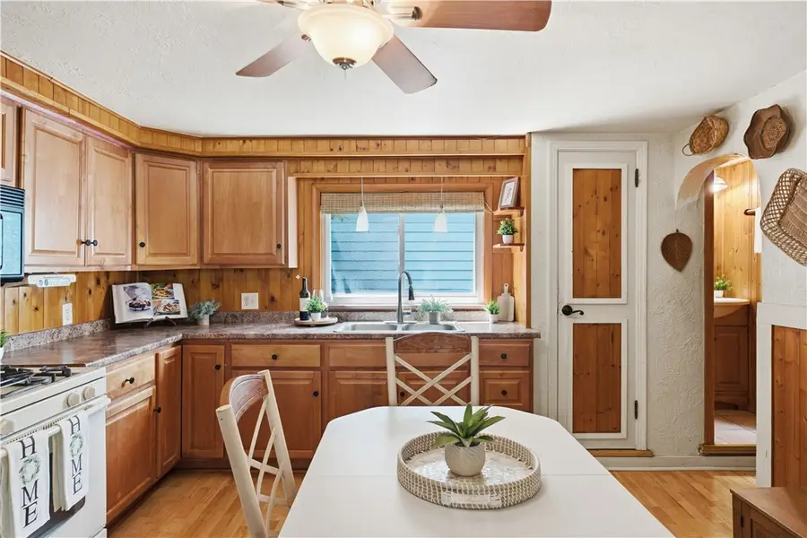 217 Lime Street, Pittsburgh, PA 15220 - #2