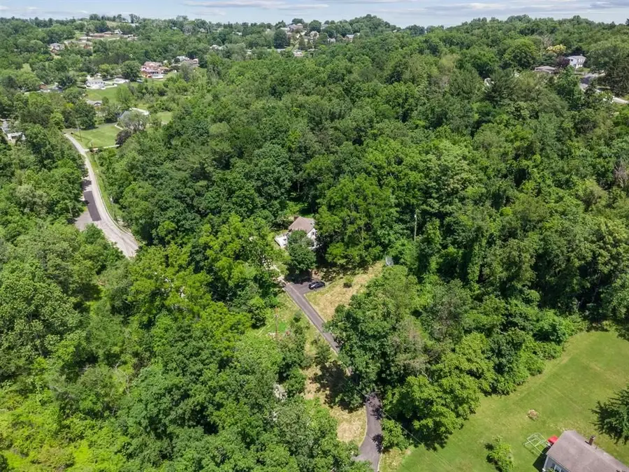 383 Lakeview Drive, Washington, PA 15301 - #3