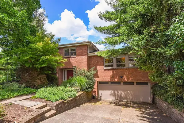 300 S Lang Avenue, Pittsburgh, PA 15208
