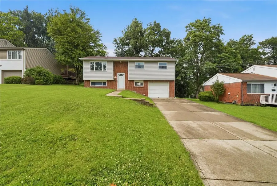 408 Hazelnut Dr, Monroeville, PA 15146 - #2