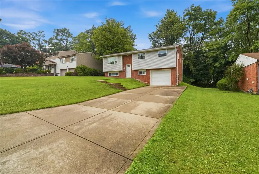 408 Hazelnut Dr, Monroeville, PA 15146 - #3
