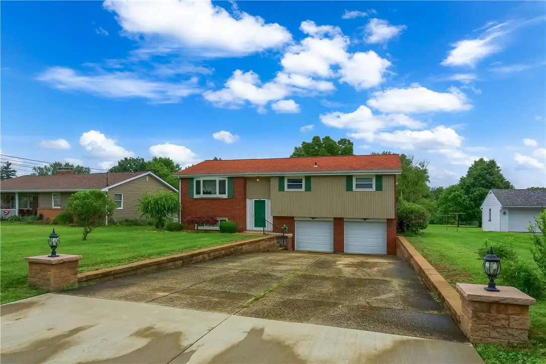 1505 Drespling Ln, New Castle, PA 16101 - #1