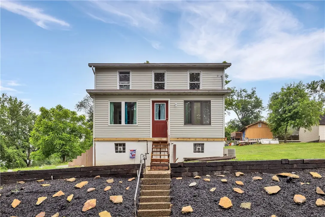 31 Penn, Manor, PA 15665 - #1