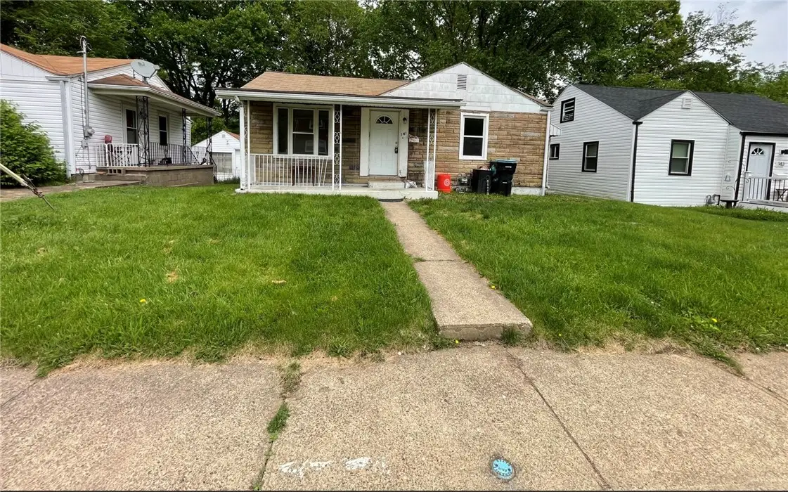 141 Carroll St, Aliquippa, PA 15001 - #1