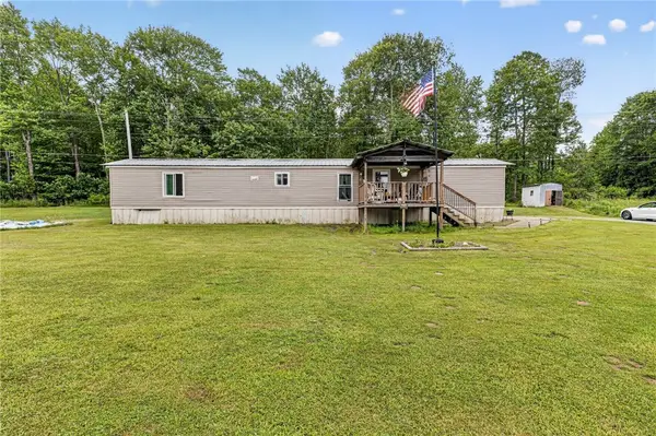 1902 Jackson Center Polk Rd, Stoneboro, PA 16153
