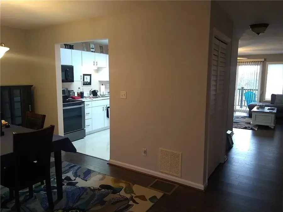 275 Huntingdon Ave, Irwin, PA 15642 - #2