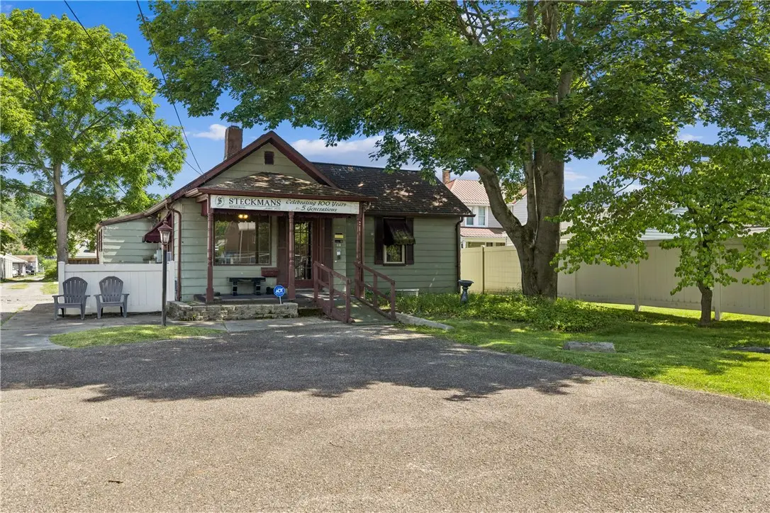 381 State Ave, Beaver, PA 15009 - #1