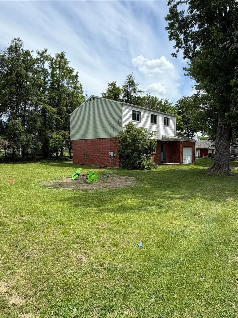 109 Gahela St, Belle Vernon, PA 15012 - #2