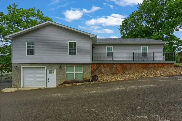 303 Garfield, Mars, PA 16046