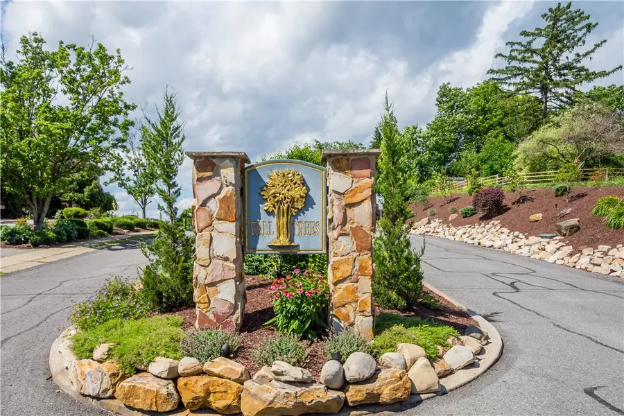 1029 Tall Trees Dr, Pittsburgh, PA 15241 - #2