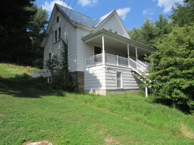 319 Miller Lane, Ruffs Dale, PA 15679 - #2