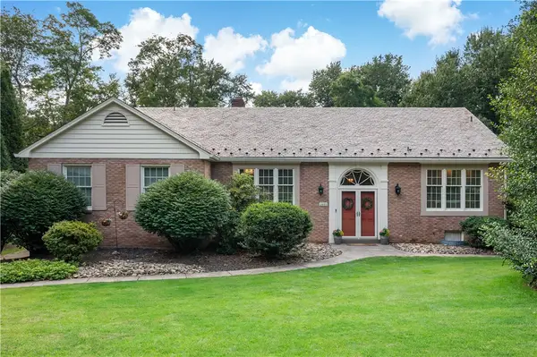 2650 Quail Hill Dr, Pittsburgh, PA 15241