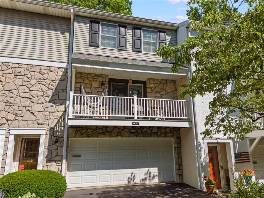 109 Roscommon Place, McMurray, PA 15317 - #2