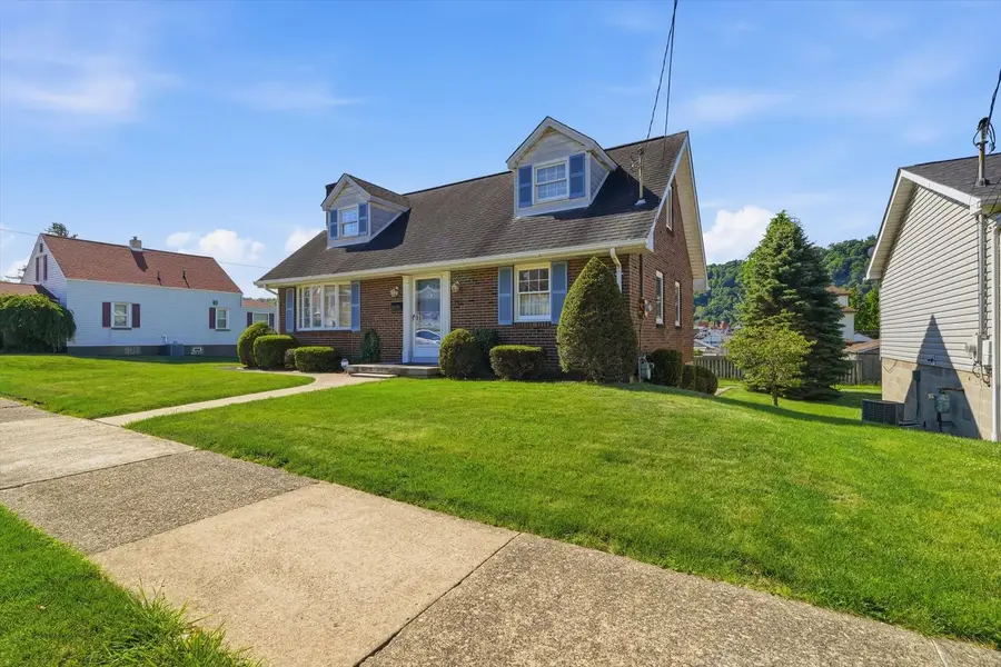 526 Lincoln Avenue, Springdale, PA 15144 - #2