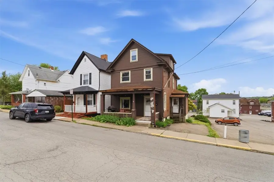 517 Lacock St, Rochester, PA 15074 - #3