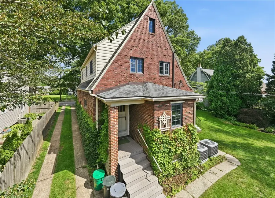 318 Morrison Ave, Greensburg, PA 15601 - #2