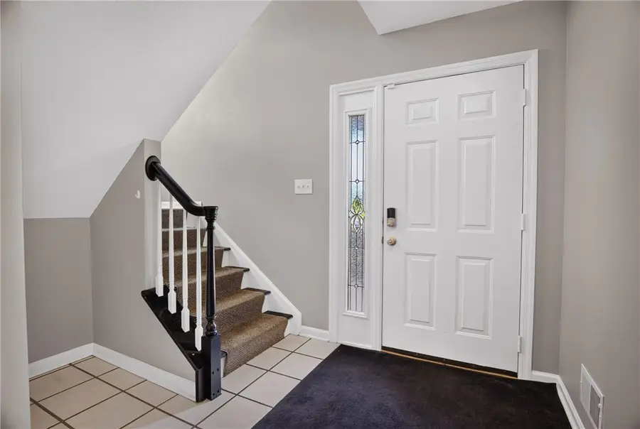 9704 Sundance Dr, Bridgeville, PA 15017 - #3