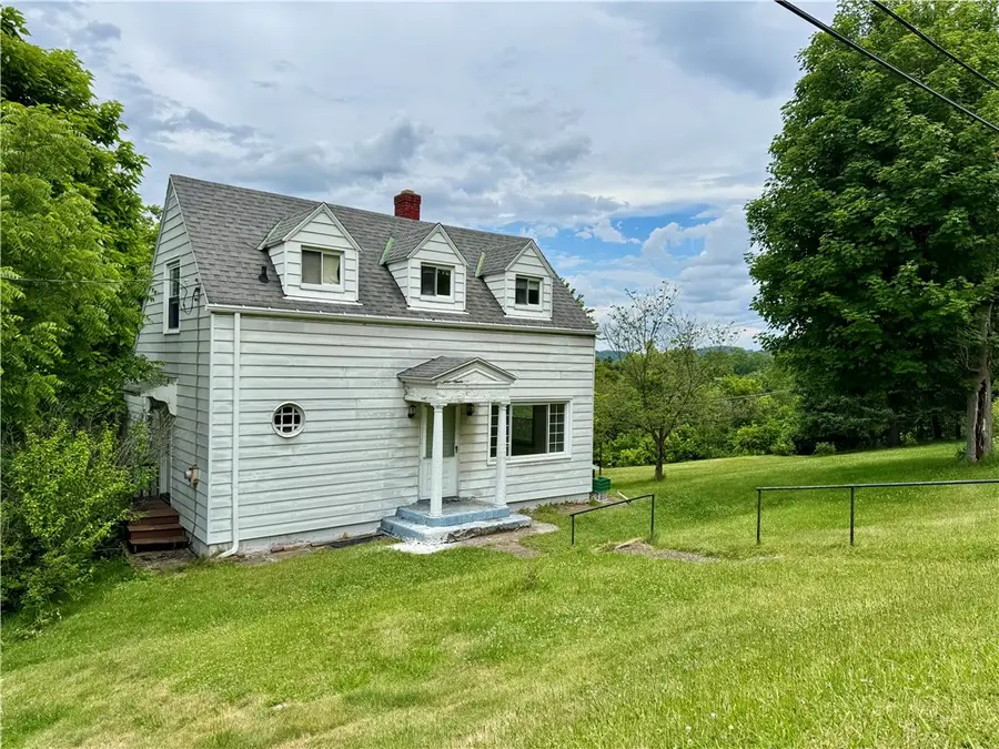 421 Mcgeary Ave, Monessen, PA 15062 - #2