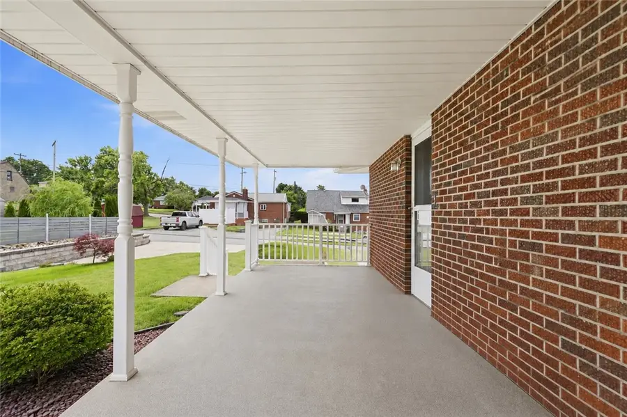 1216 11th Ave, Natrona Heights, PA 15065 - #2