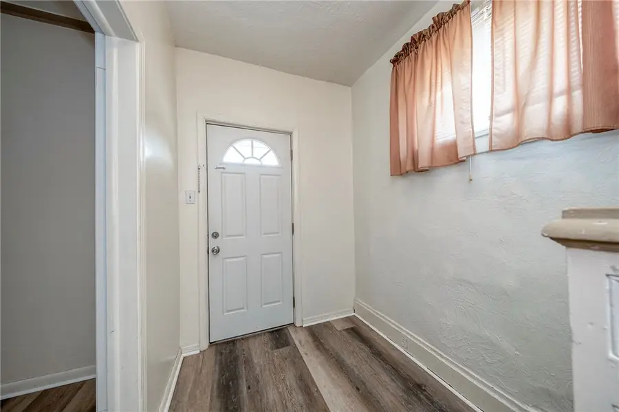 311 Sweetbriar St, Pittsburgh, PA 15211 - #2