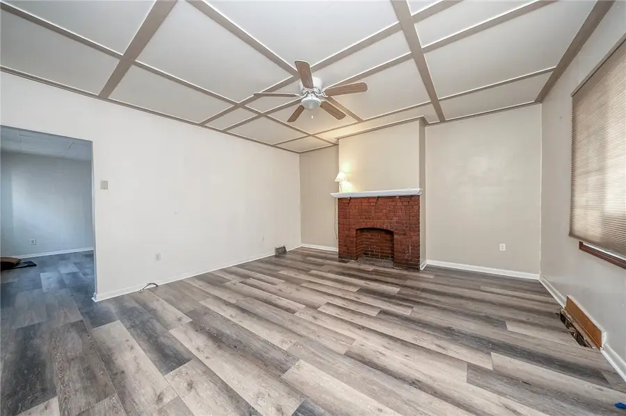 311 Sweetbriar St, Pittsburgh, PA 15211 - #3