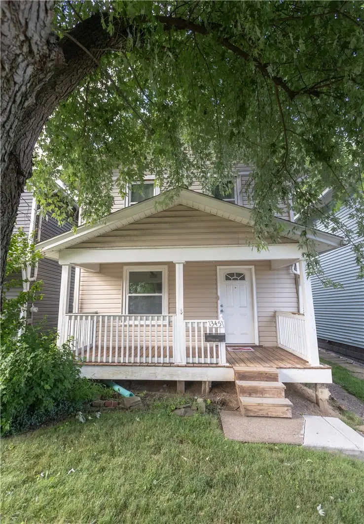 1345 4th Ave, Coraopolis, PA 15108 - #1