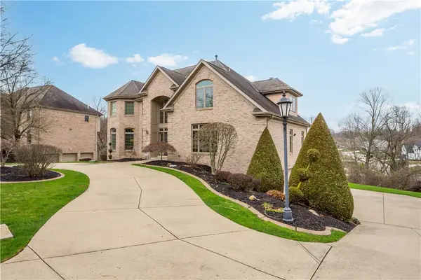 7031 Pinehurst, Presto, PA 15142