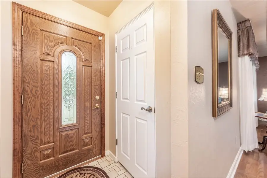 979 Crest Lane, Carnegie, PA 15106 - #2