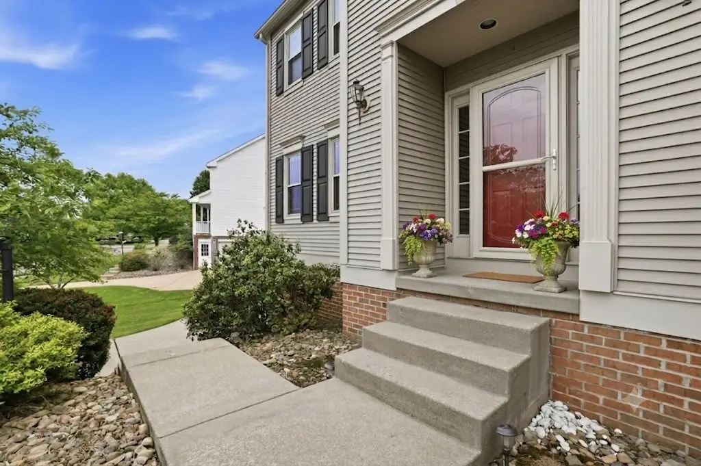 333 Warrick Dr, Seven Fields, PA 16046 - #1