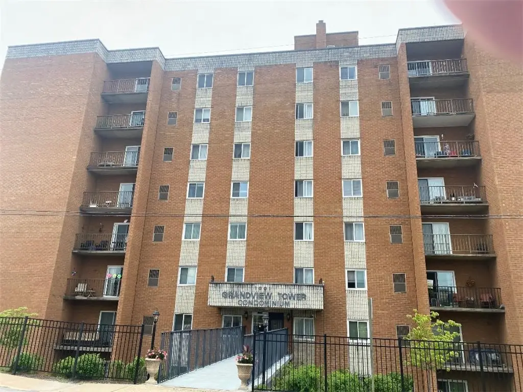 1001 Grandview Ave #701, Bridgeville, PA 15017 - #1