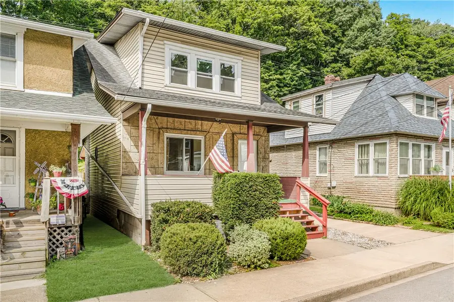 293 Lexington Ct, Carnegie, PA 15106 - #2