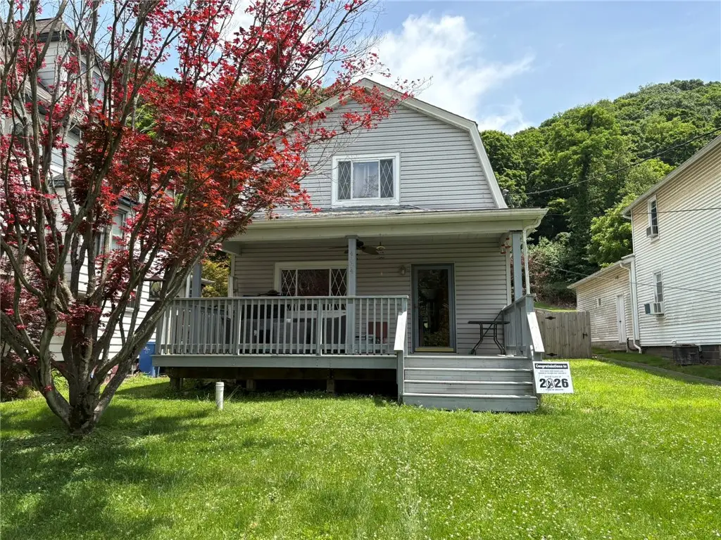4224 Arnold Ave, New Kensington, PA 15068 - #1