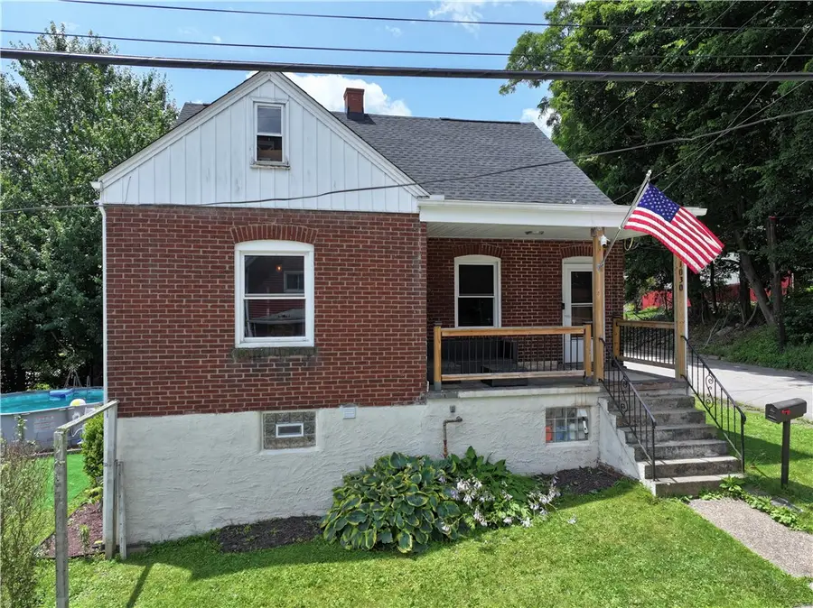 1030 Scott Avenue, Jeannette, PA 15644 - #3