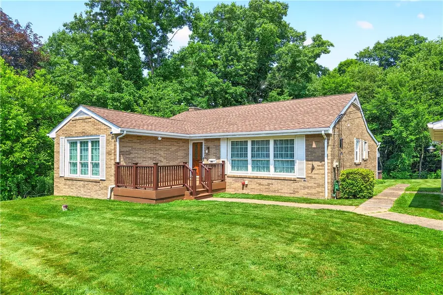1820 Pierce St, Aliquippa, PA 15001 - #2