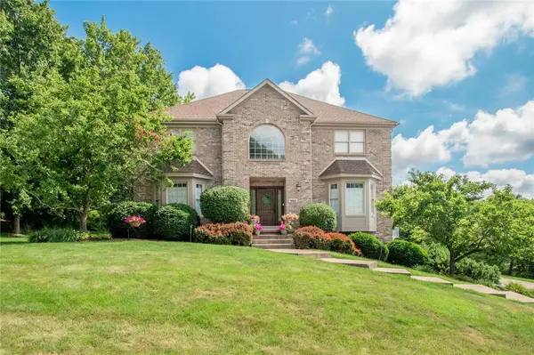 402 Honey Locust Dr, Cranberry Twp, PA 16066