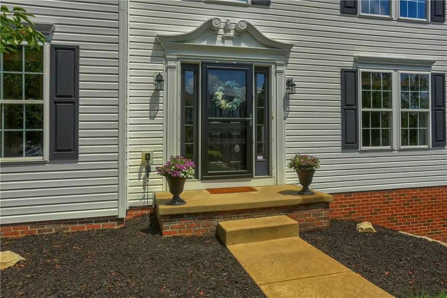 1871 Pioneer Dr, Sewickley, PA 15143 - #2