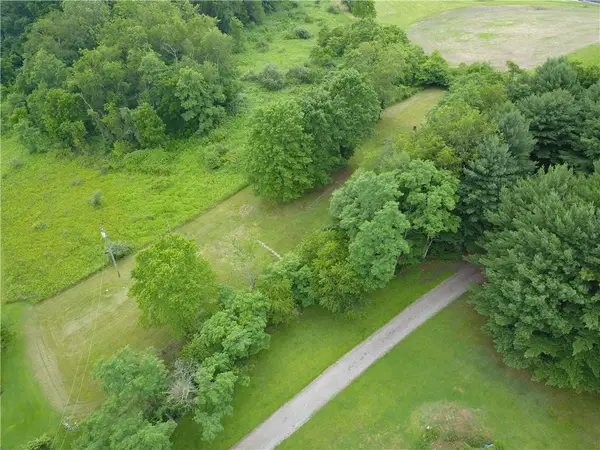 2041 Cemetery Road, New Alexandria, PA 15670